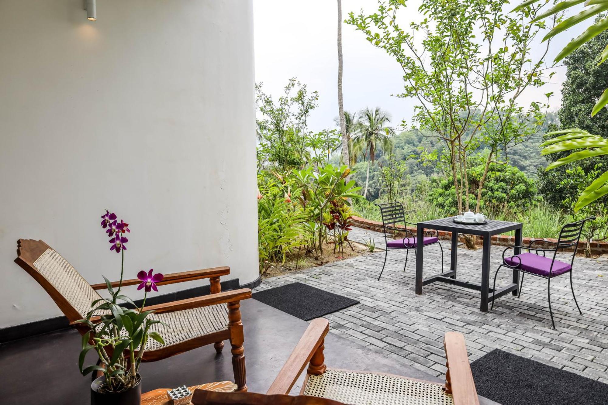 The Flame Tree Estate & Hotel Kandy Habitación foto