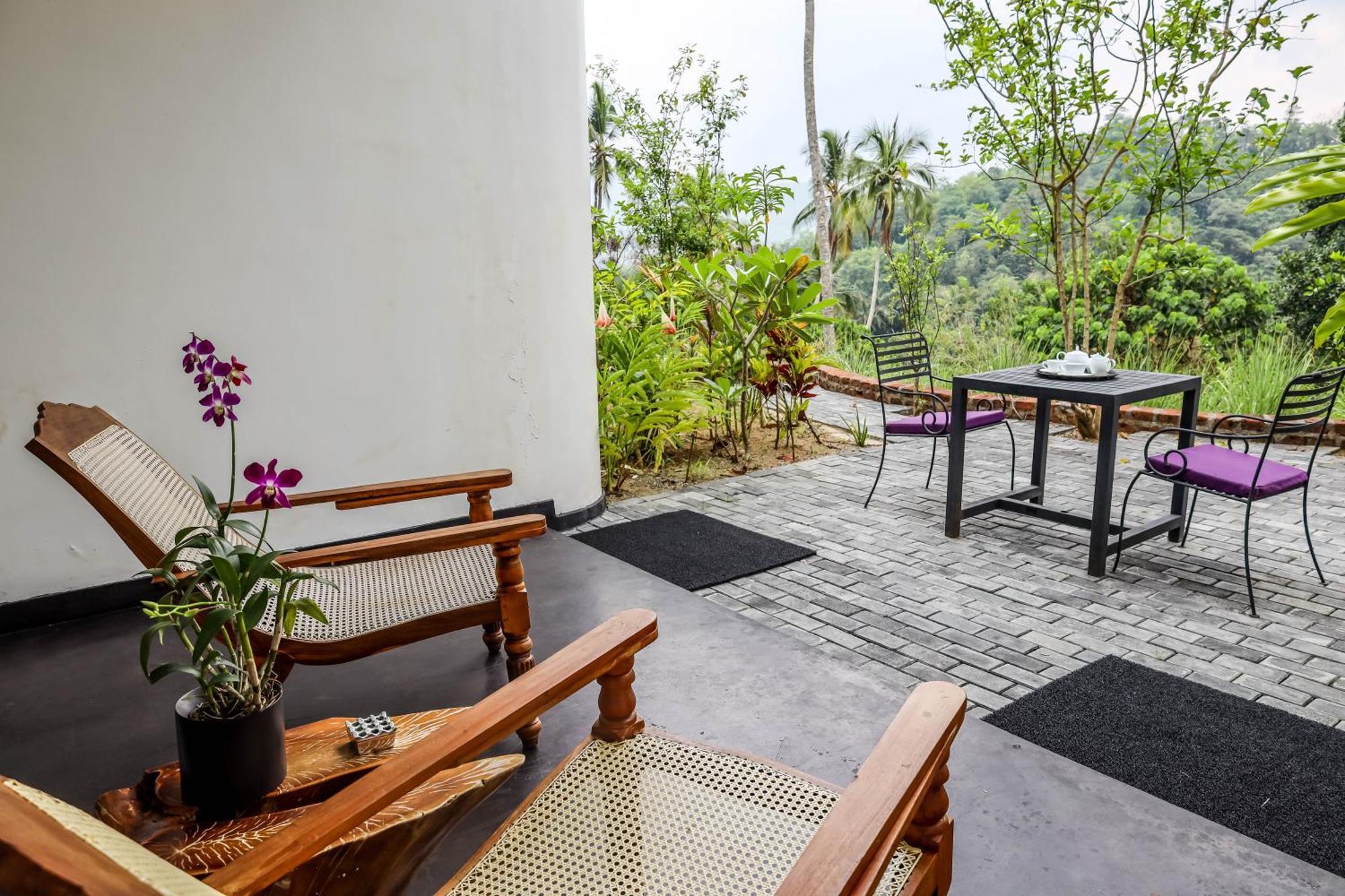 The Flame Tree Estate & Hotel Kandy Habitación foto